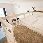 Youth Motive With Gallery Апартаменты