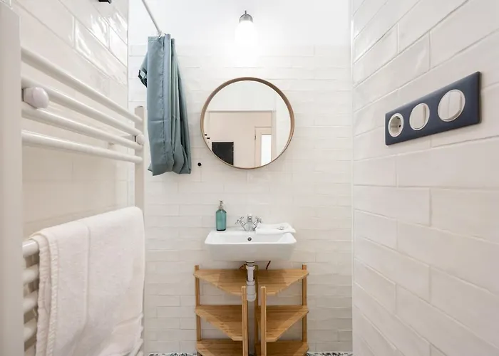 Youth Motive With Gallery Appartement *