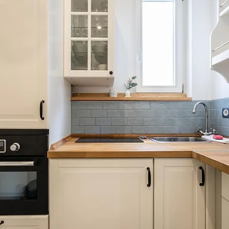 Youth Motive With Gallery *